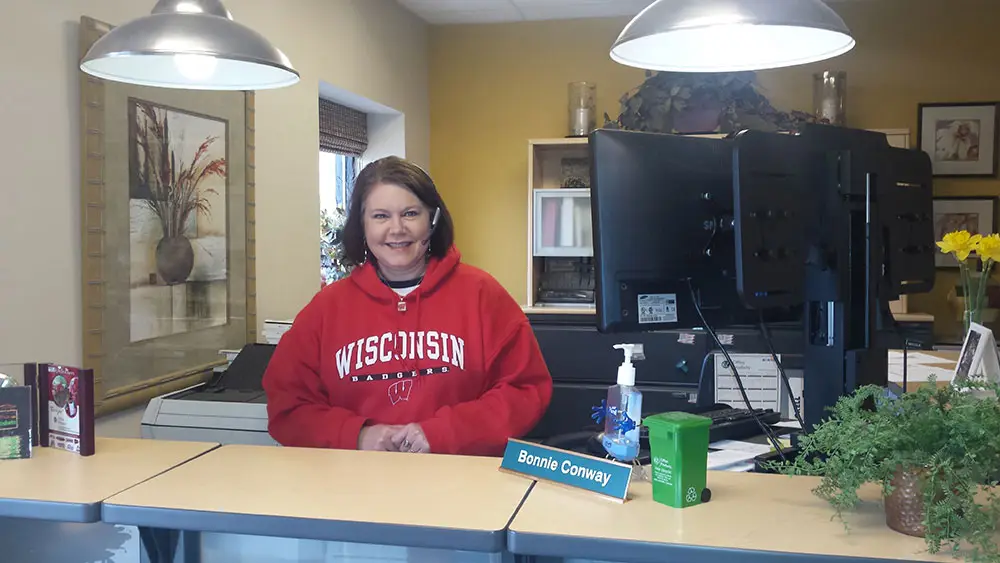 bonnie-conway-at-workstation-1