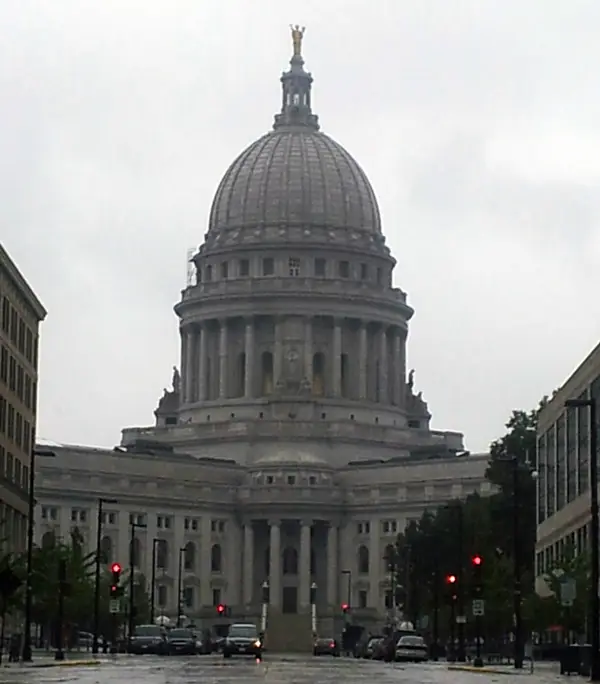 wisconsin-state-capitol