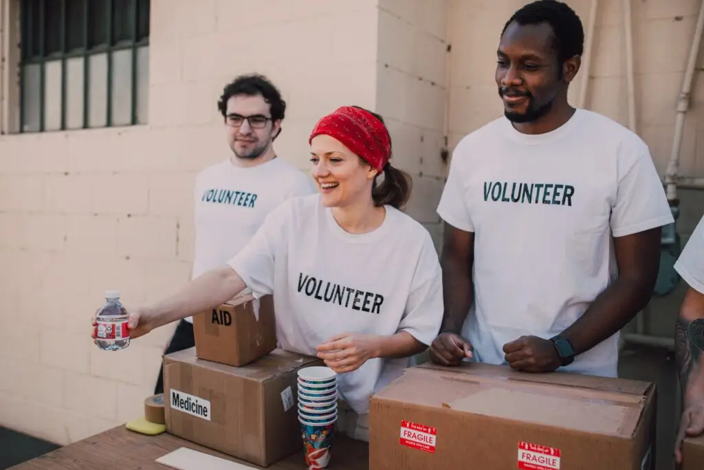 Your business can support local organizations and make it a team bonding experience for your employees.